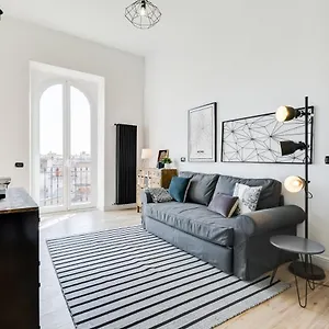 https://bdc-glam-industrial-3-bdr-apartment-termini.it-romehotels.com